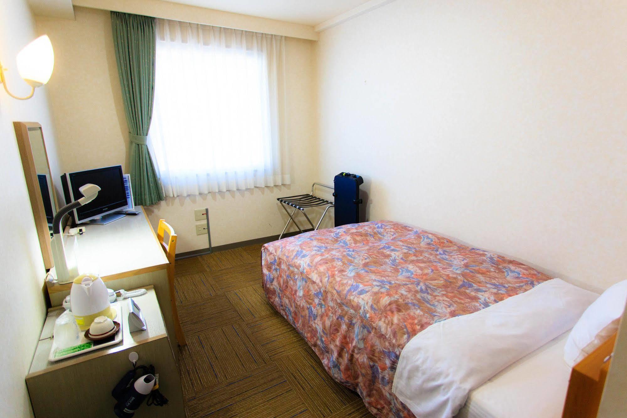 Matsuyama New Grand Hotel Екстериор снимка